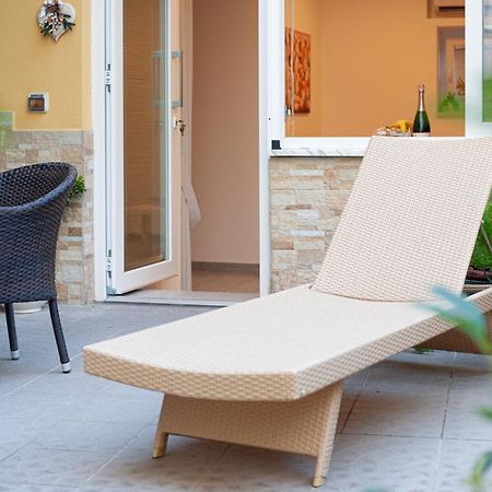 Casa Vacanza Dea Сорренто Экстерьер фото